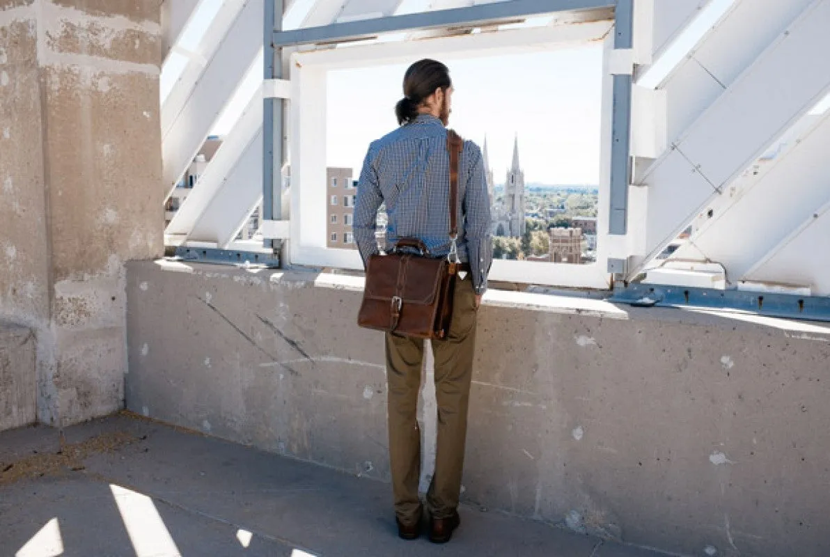 The Cesena Classic Vachetta Leather Briefcase - Onyx Black